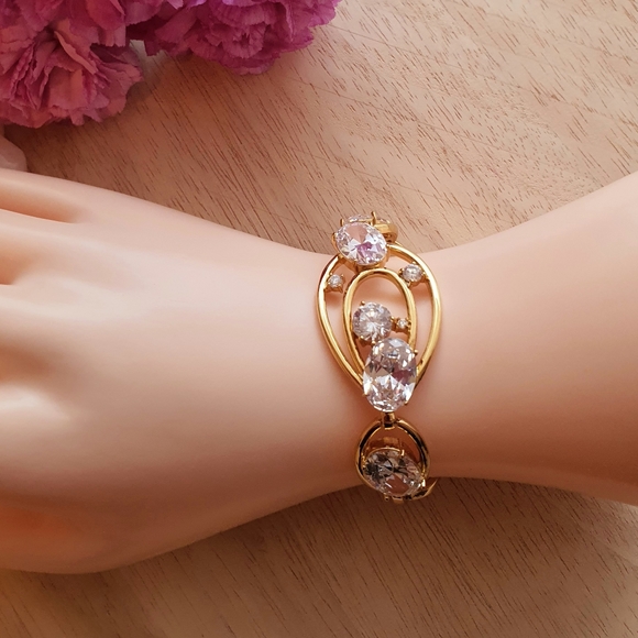 Jewelry - "Scandalous" Gold Swarovski Crystal Bracelet
